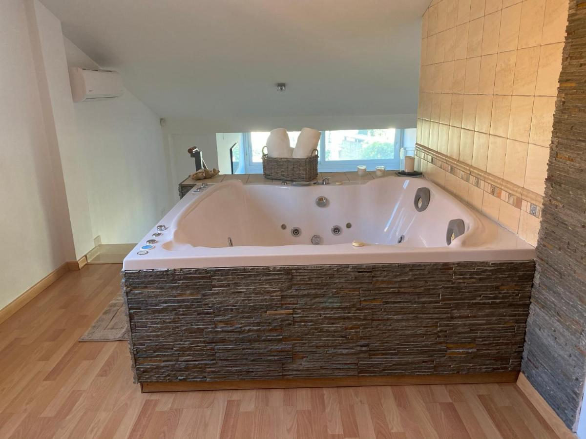 Villa Camelia Freshapartments 贝纳尔马德纳 外观 照片