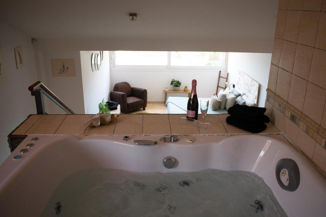 Villa Camelia Freshapartments 贝纳尔马德纳 外观 照片